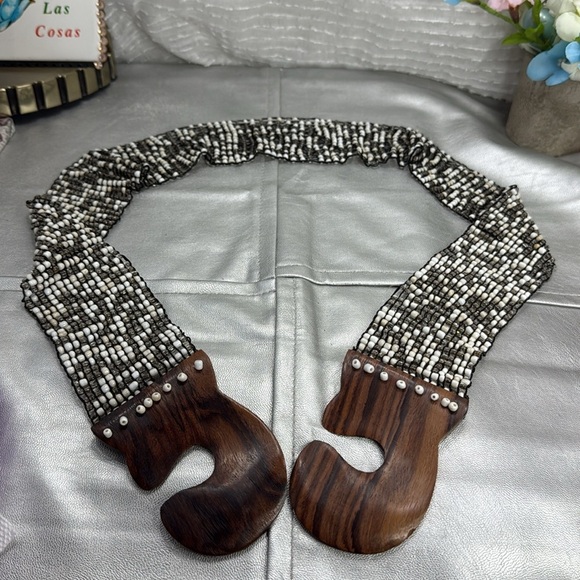 (H) Women's Vintage Beaded Elastic Belt with Wooden Buckle,Retro Style,Plus Size - Picture 2 of 10